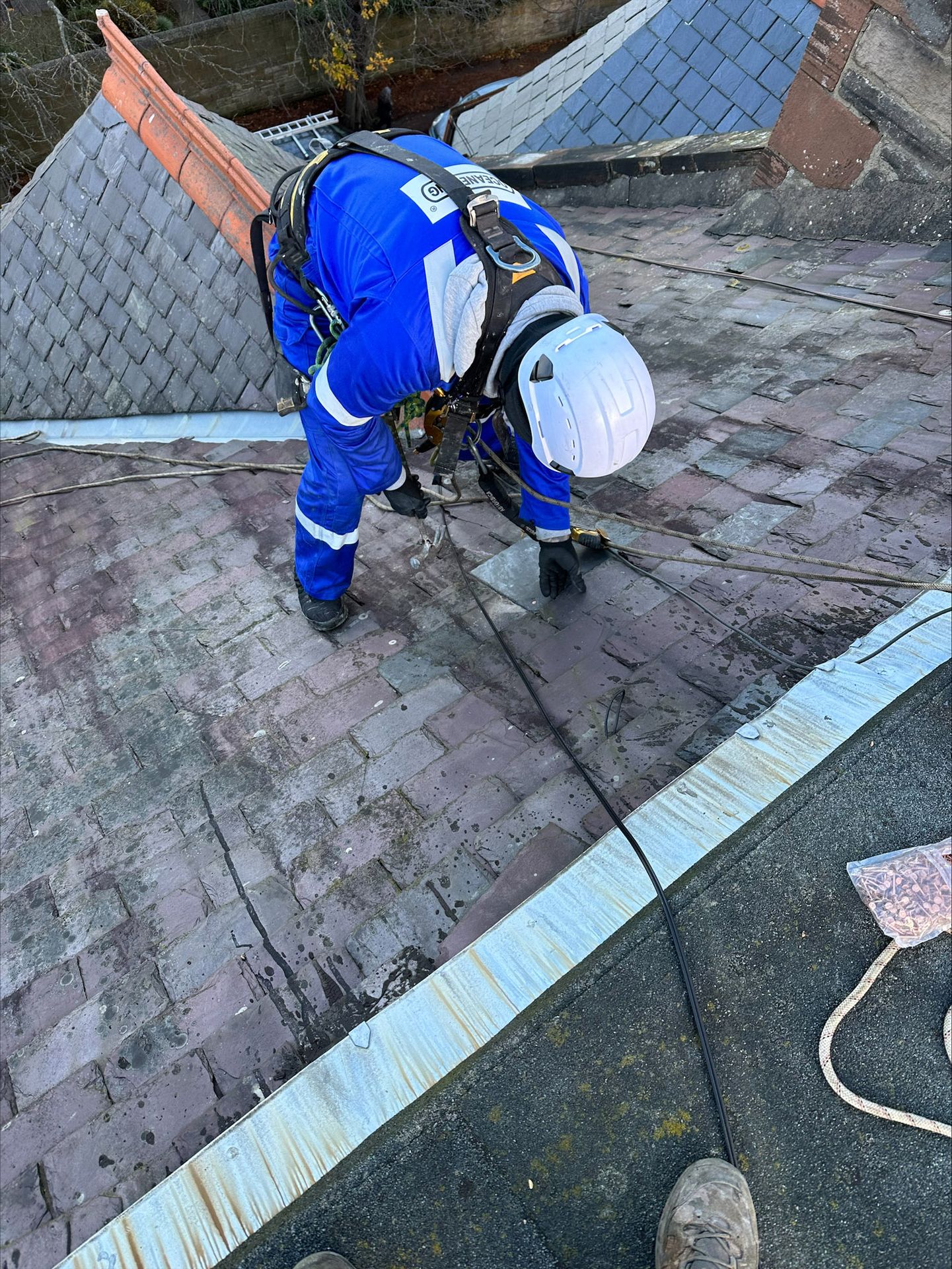 Edinburgh rope access slate repairs